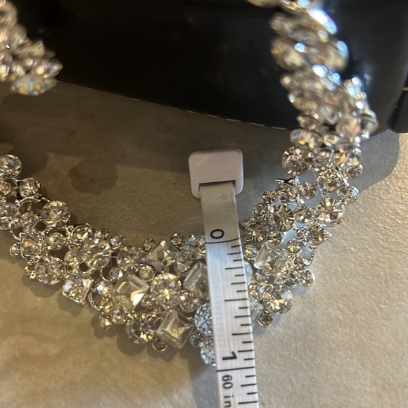 Silvertone Crystal Embellished Necklace and Earring Bridal Set  NWT - Picture 7 of 13